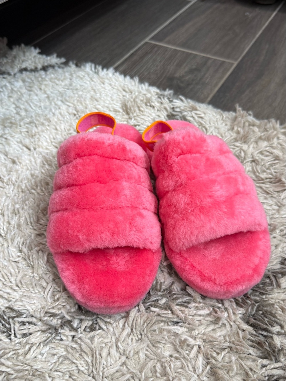 UGG Fluff Yeah Slide Slippers strawberry sherbet Women’s Size 5 NWOB Authentic